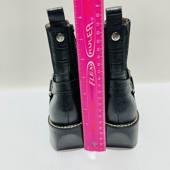 Donald Pliner Mai Harness 6.5 M Bootie Black Leather Ankle Zip Block Heel NIB - Picture 8 of 16